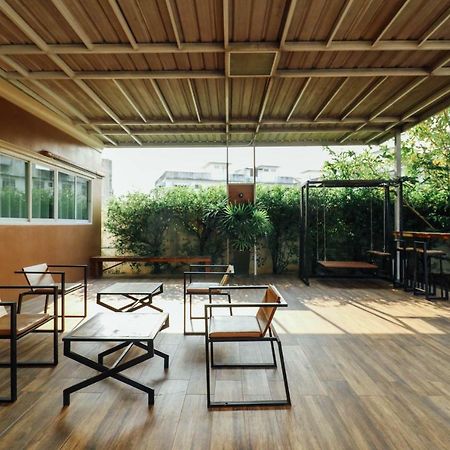 ดีดี เพลส Apartment สุพรรณบุรี ภายนอก รูปภาพ