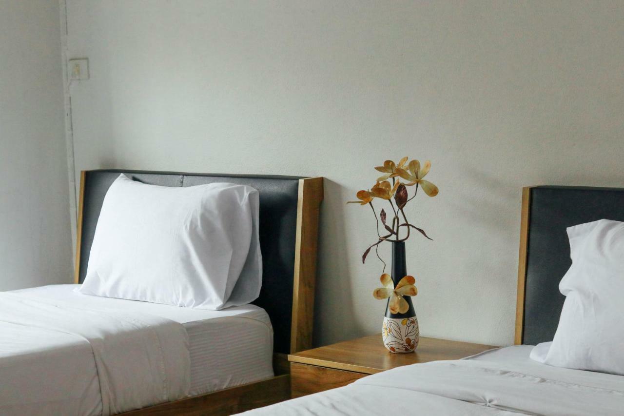ดีดี เพลส Apartment สุพรรณบุรี ภายนอก รูปภาพ