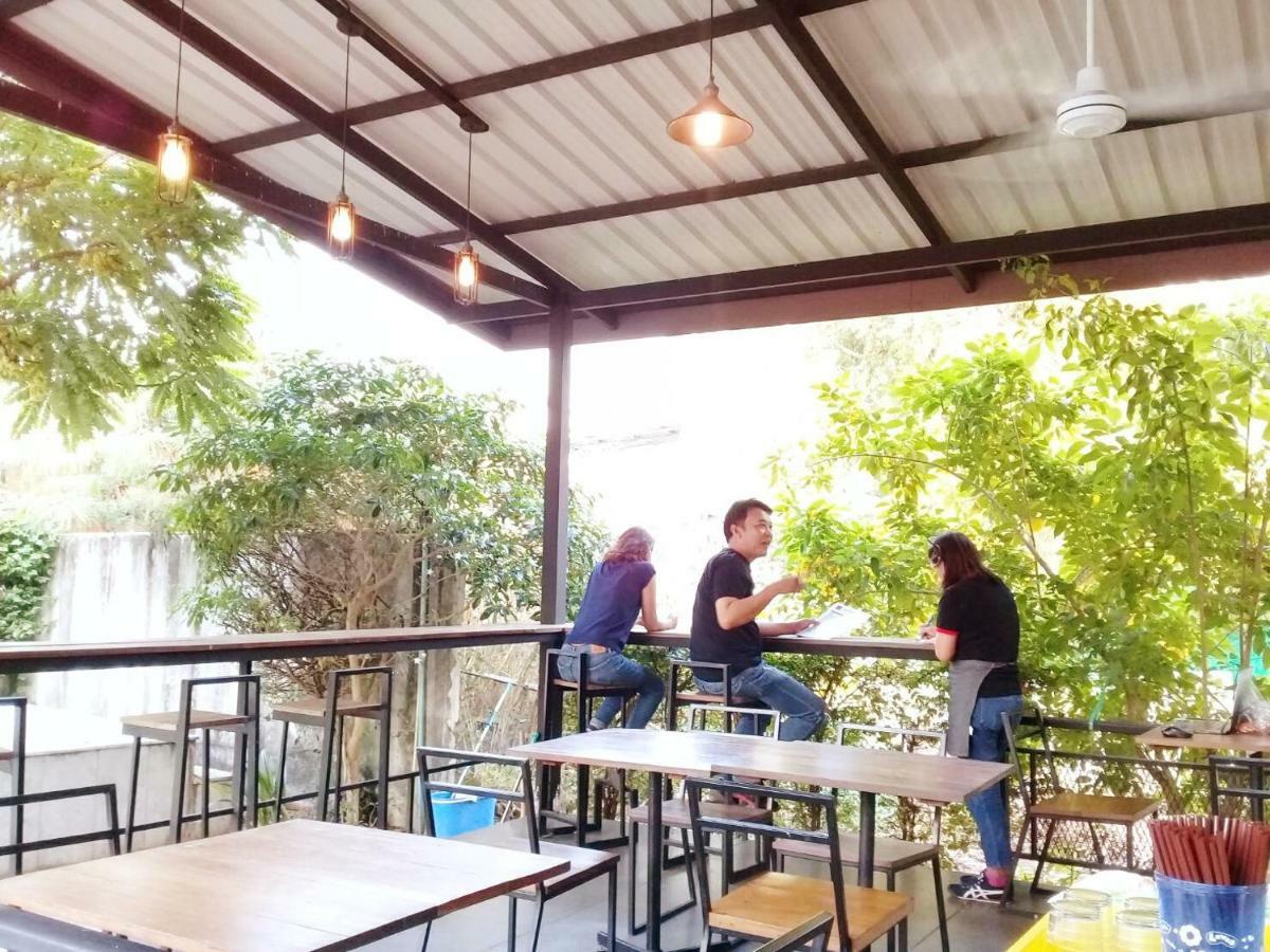 ดีดี เพลส Apartment สุพรรณบุรี ภายนอก รูปภาพ